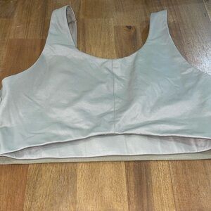 Victorias sport sports bra EUC size M